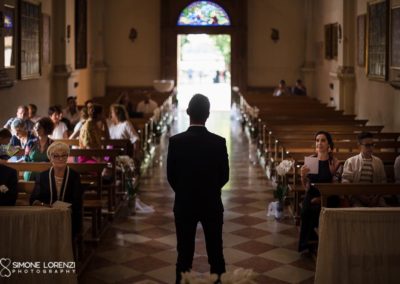 fotografo matrimonio chiesa Santuario di Castelleone, Cremona; abito sposa corto